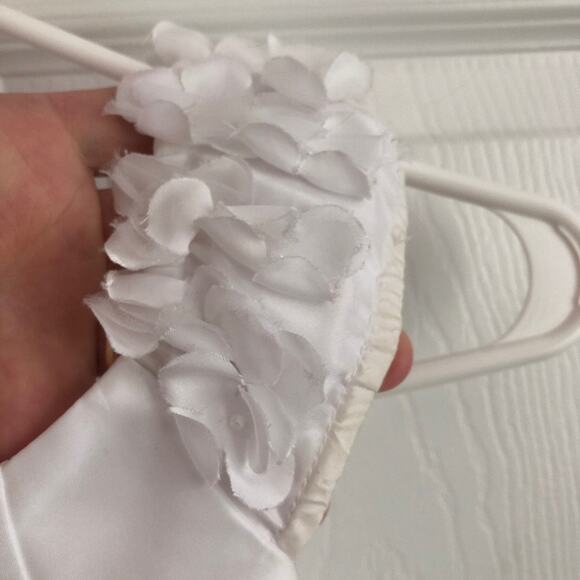 Joan Calabrese Girls formal dress in white aged 7 - Picture 6 of 12